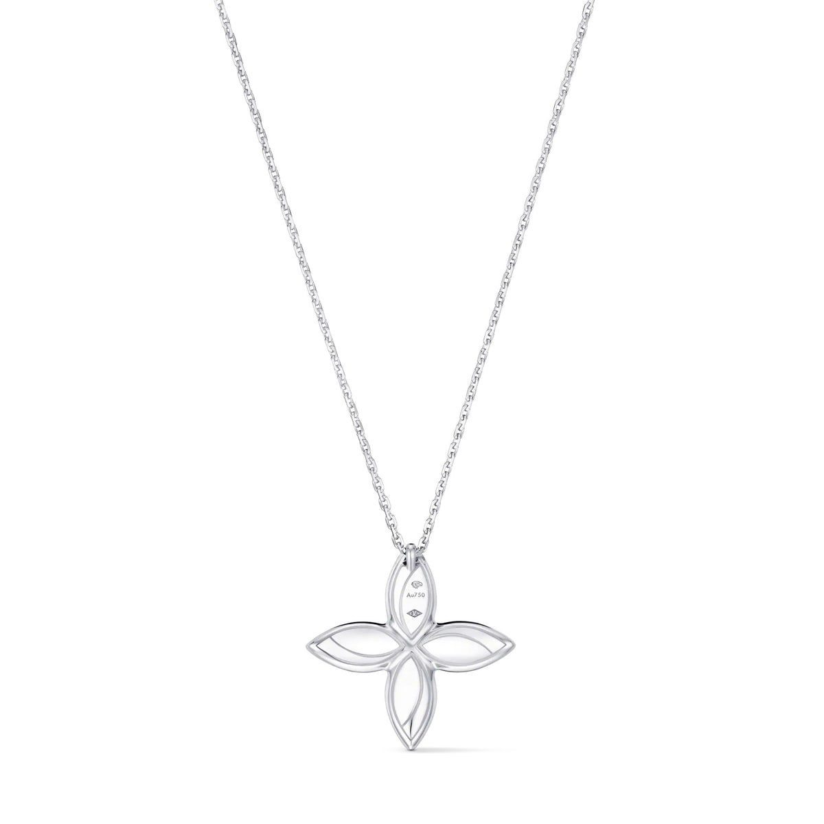 Idylle Blossom Pendant, White Gold & Diamonds