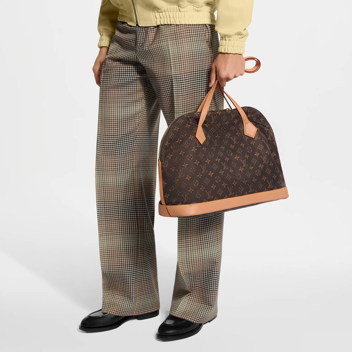 Alma Shoulder MM Louis Vuitton Silk Tech