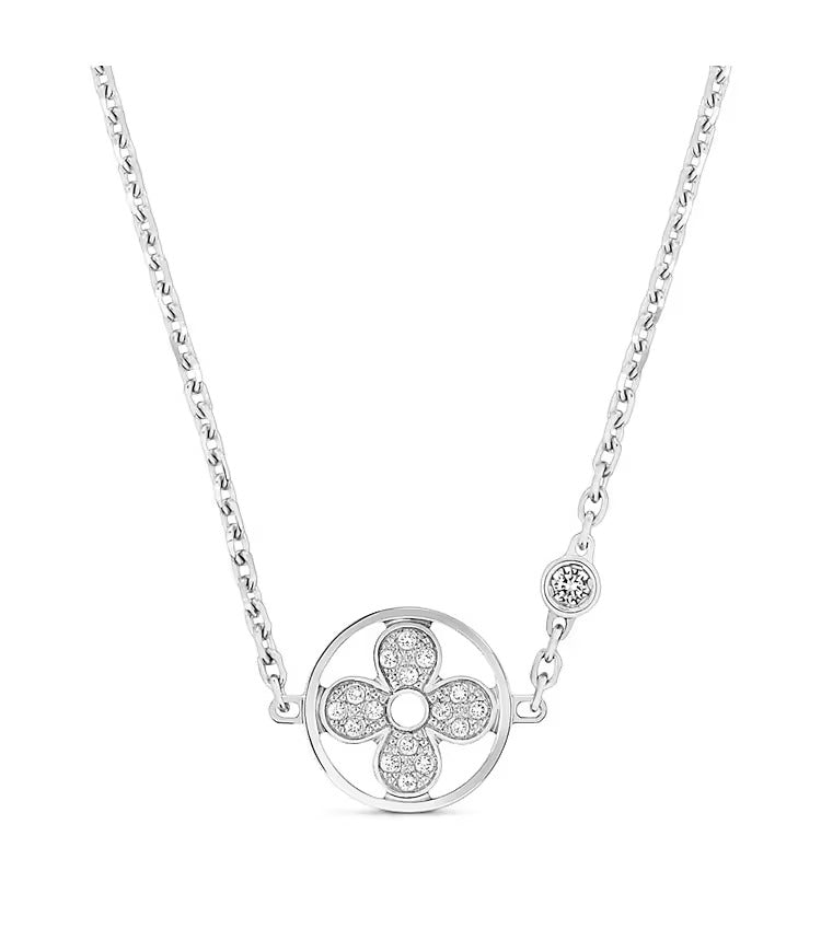 Idylle Blossom Pendant, White Gold And Diamonds