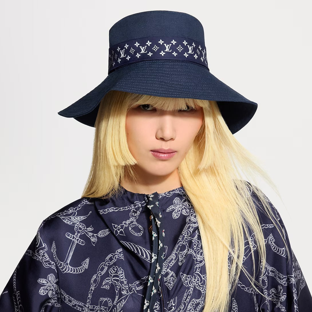 Monogram Silhouette Capeline
