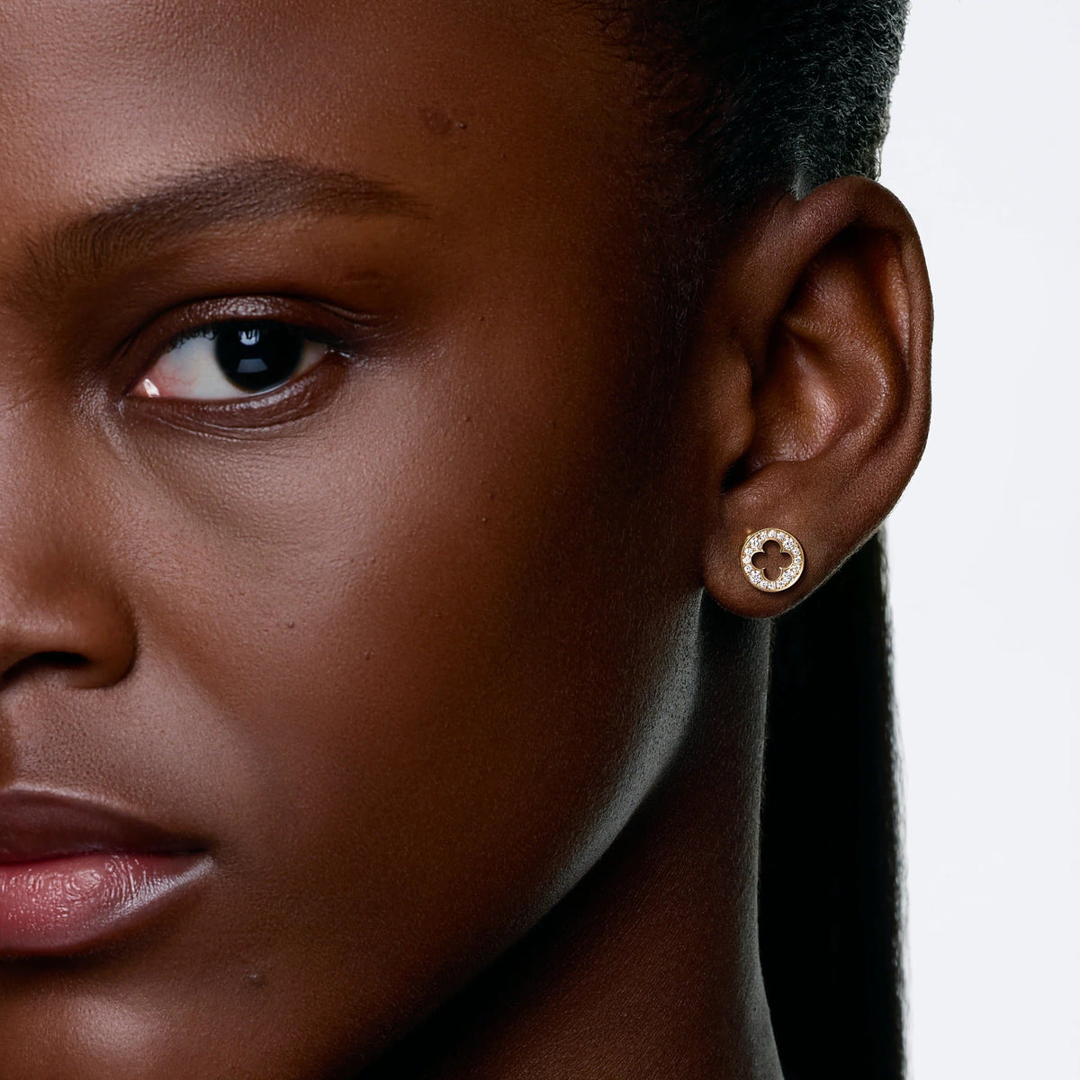 Empreinte Ear Studs, Yellow Gold and Diamonds