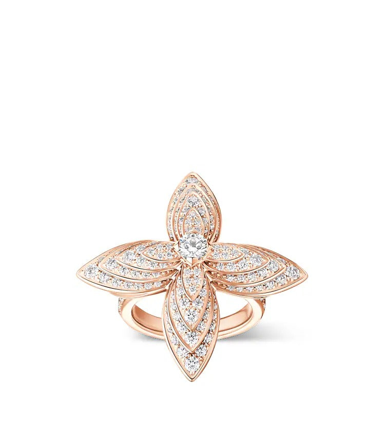 Idylle Blossom Ring, Rose Gold and Diamonds