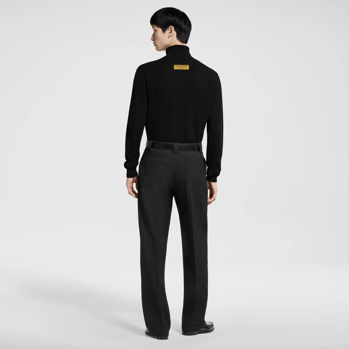LVSE LV Embossed Turtle Neck