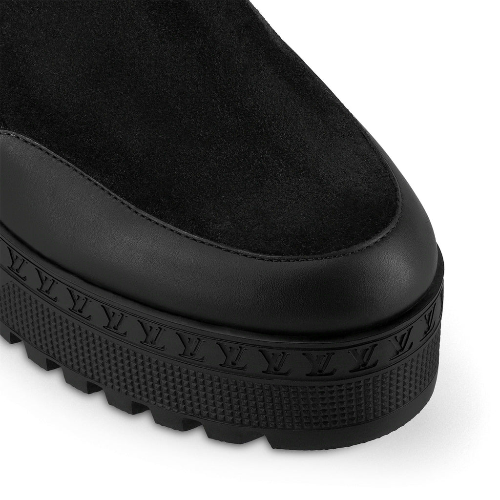 Laureate Platform Chelsea Boot