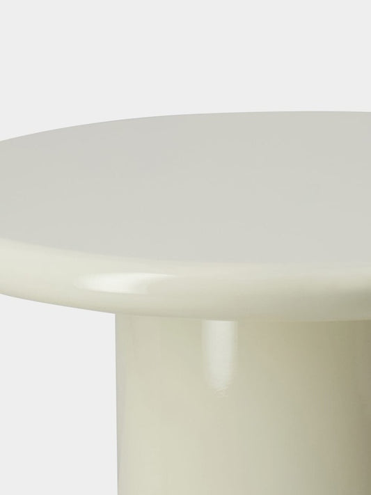 Tablua Round Ivory Lacquered Wood Side Table