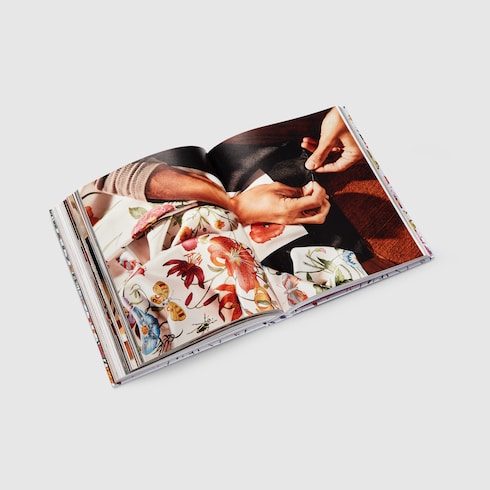 Gucci: The Art of Silk (English) - Single volume