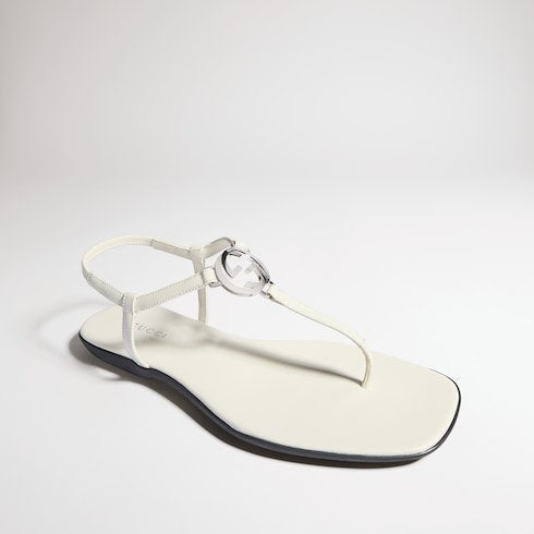 Women's thong sandal with Interlocking G - white patent leather