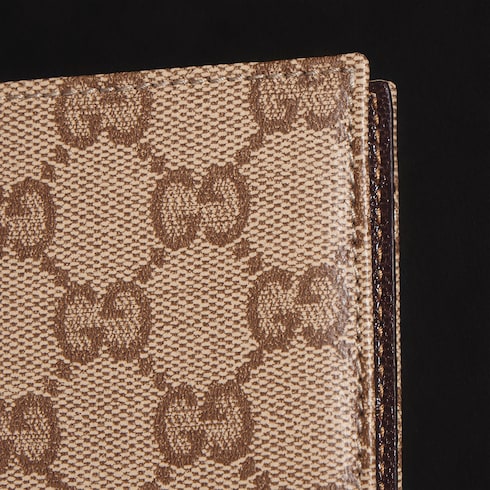 Gucci Essence Classic passport case - sand and brown GG canvas