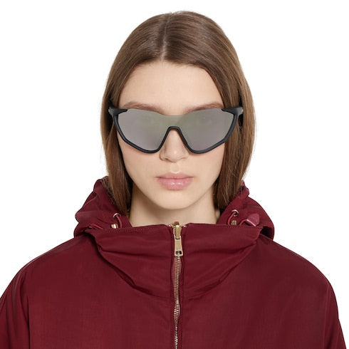 Mask-shaped sunglasses - black