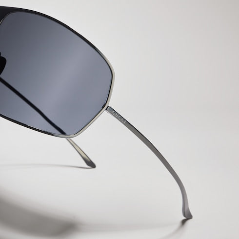 Mask frame sunglasses - black