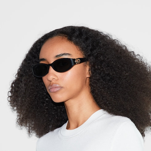 Oval frame sunglasses - black