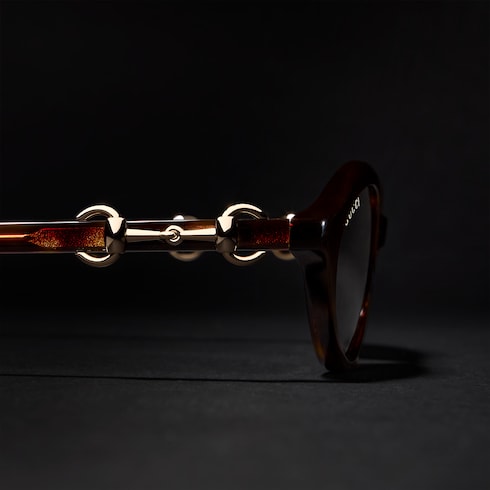 Oval-frame sunglasses - brown tortoiseshell