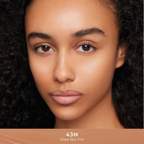 Gucci Glow Skin Tint - 43