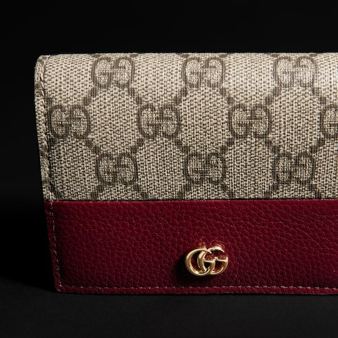 Bi-color GG Marmont small wallet - beige and Rosso Ancora leather