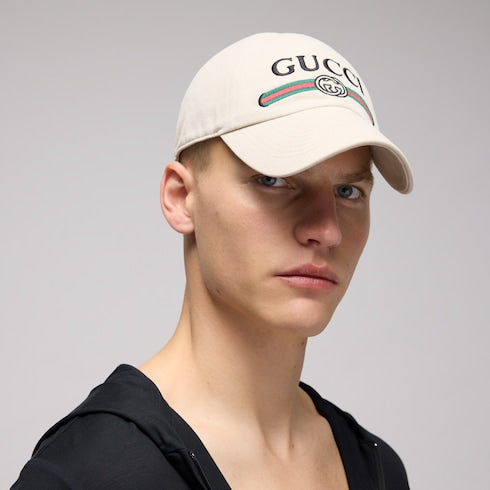 Cotton baseball hat with embroidery - ivory