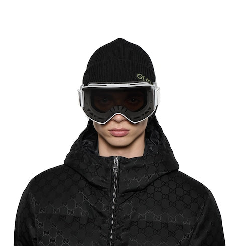 Mask-shaped sunglasses - white