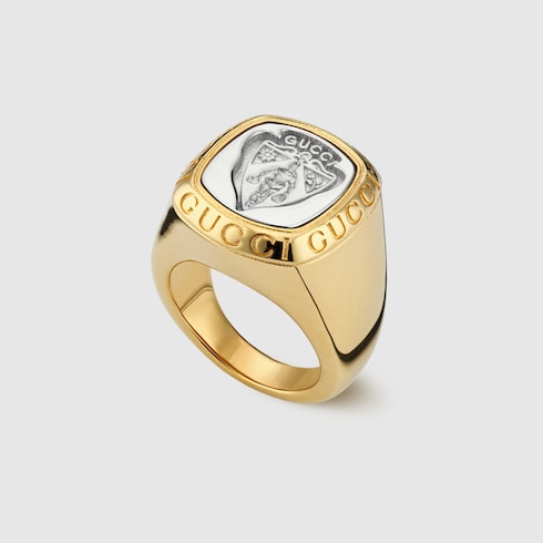 Gucci crest signet ring - gold-toned brass