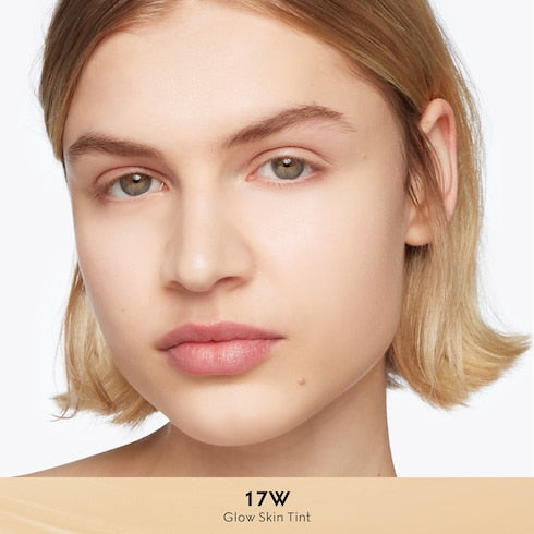 Gucci Glow Skin Tint - 17
