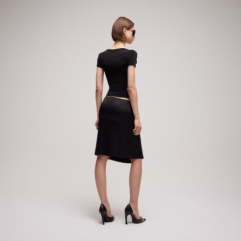 Viscose jersey T-shirt with metal tag - black