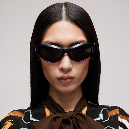 Cat eye frame sunglasses - black
