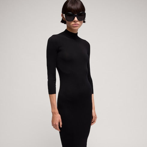 Fine rib knit wool dress with Horsebit - black