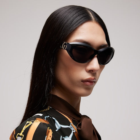 Cat eye frame sunglasses - black