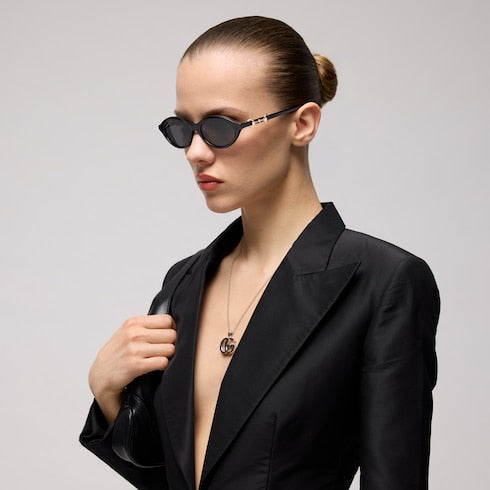 Oval-frame sunglasses - black