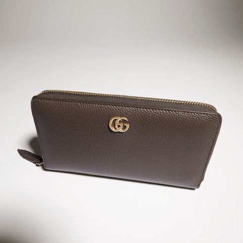 Bi-color GG Marmont zip around wallet - dark taupe and pink leather