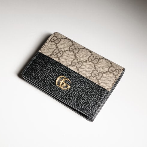 Bi-color GG Marmont card case wallet - beige and black leather