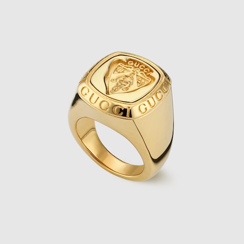 Gucci crest signet ring - gold-toned brass
