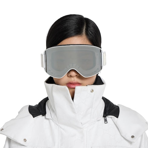 Mask-shaped sunglasses - white