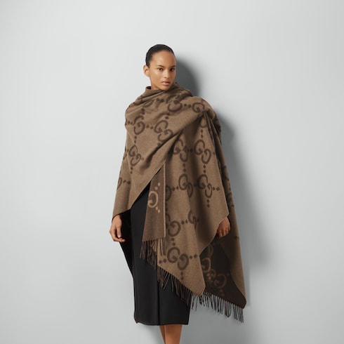 Reversible jumbo GG cashmere cape - beige and dark brown