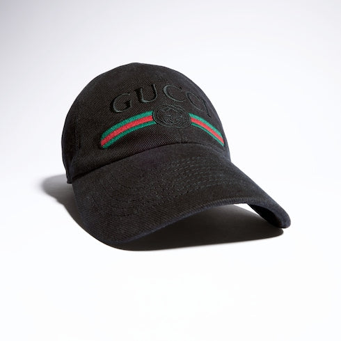 Cotton baseball hat with embroidery - black