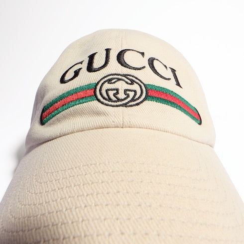 Cotton baseball hat with embroidery - ivory