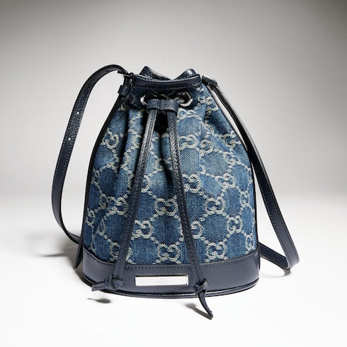 Mini bucket bag with Gucci plaque - dark blue GG denim