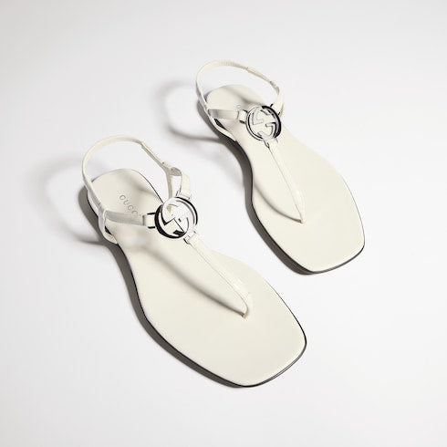 Women's thong sandal with Interlocking G - white patent leather