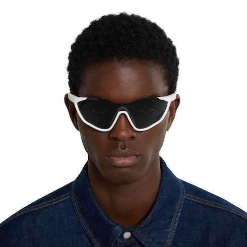 Mask-shaped sunglasses - white