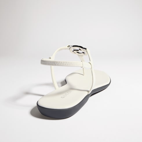 Women's thong sandal with Interlocking G - white patent leather