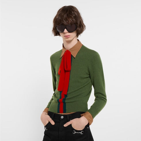 Knit cashmere sweater with ribbon - green