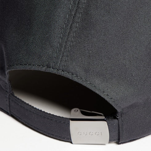 Cotton baseball hat with embroidery - black
