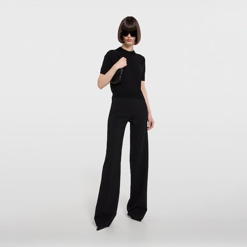 Knit wool top with embroidery - black